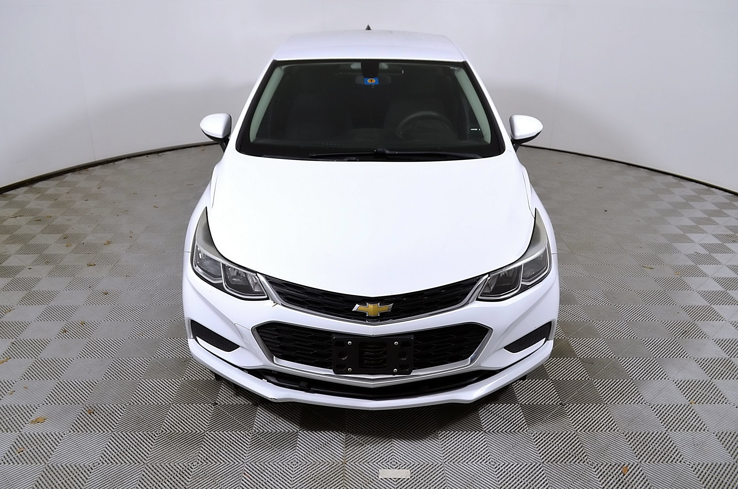 Used 2018 Chevrolet Cruze LS FWD image 5