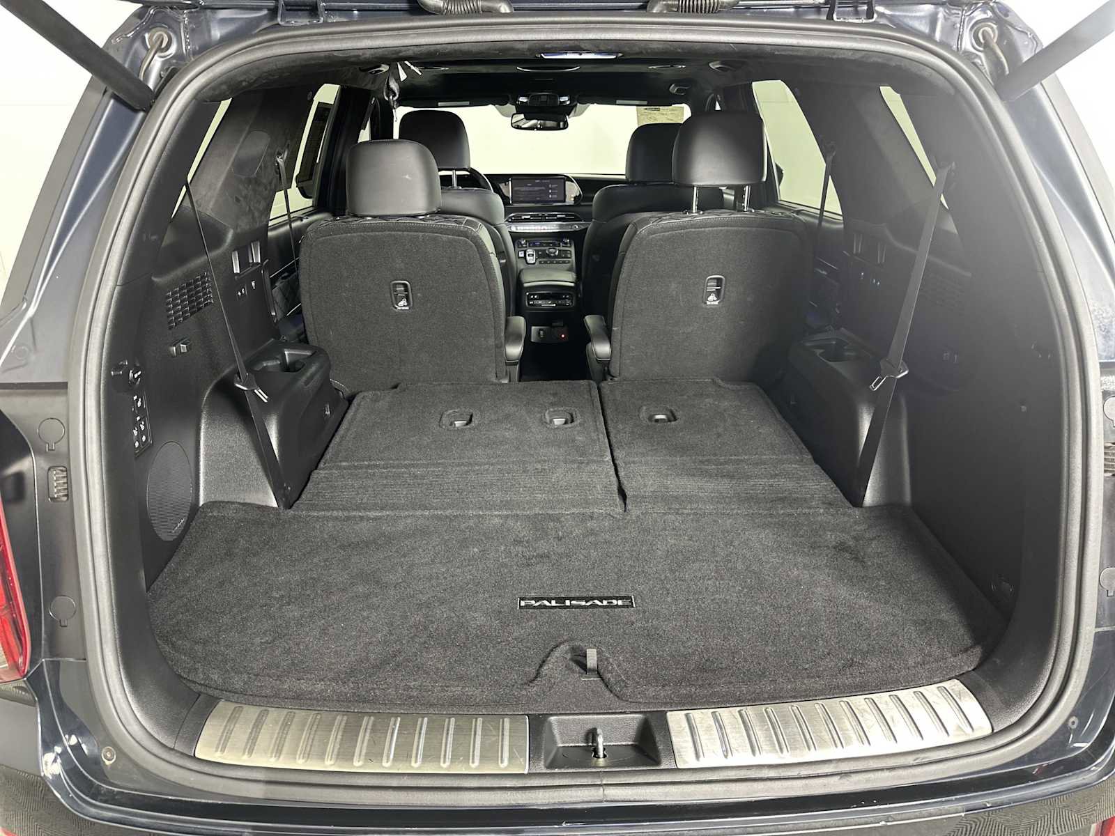 Used 2022 Hyundai Palisade Calligraphy image 24