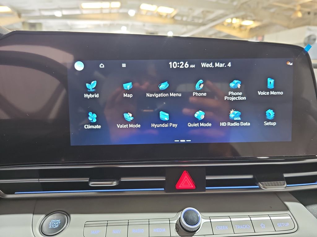 New 2026 Hyundai Elantra Limited image 22