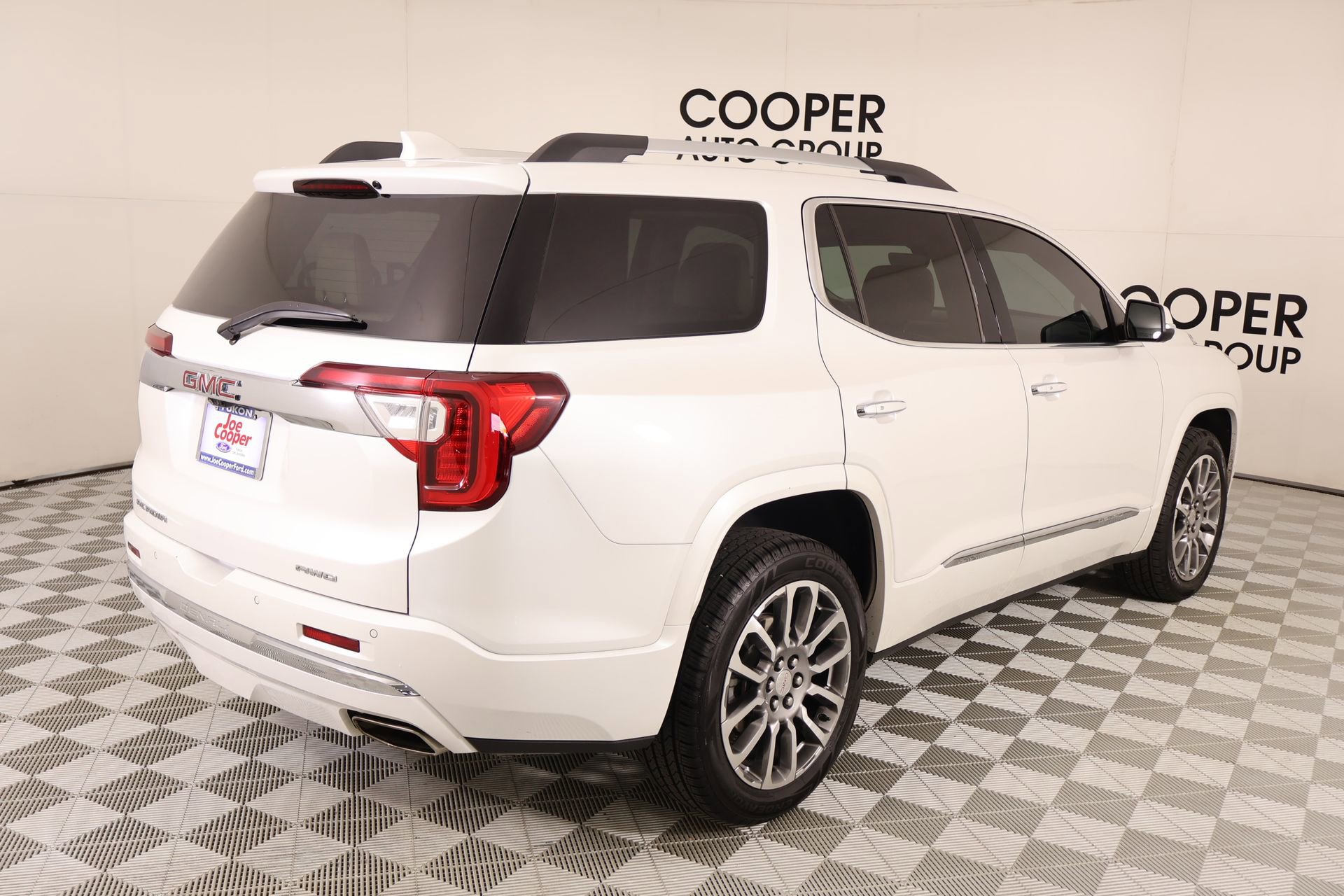 Used 2023 GMC Acadia Denali w/ Denali Ultimate Package AWD/4WD image 22