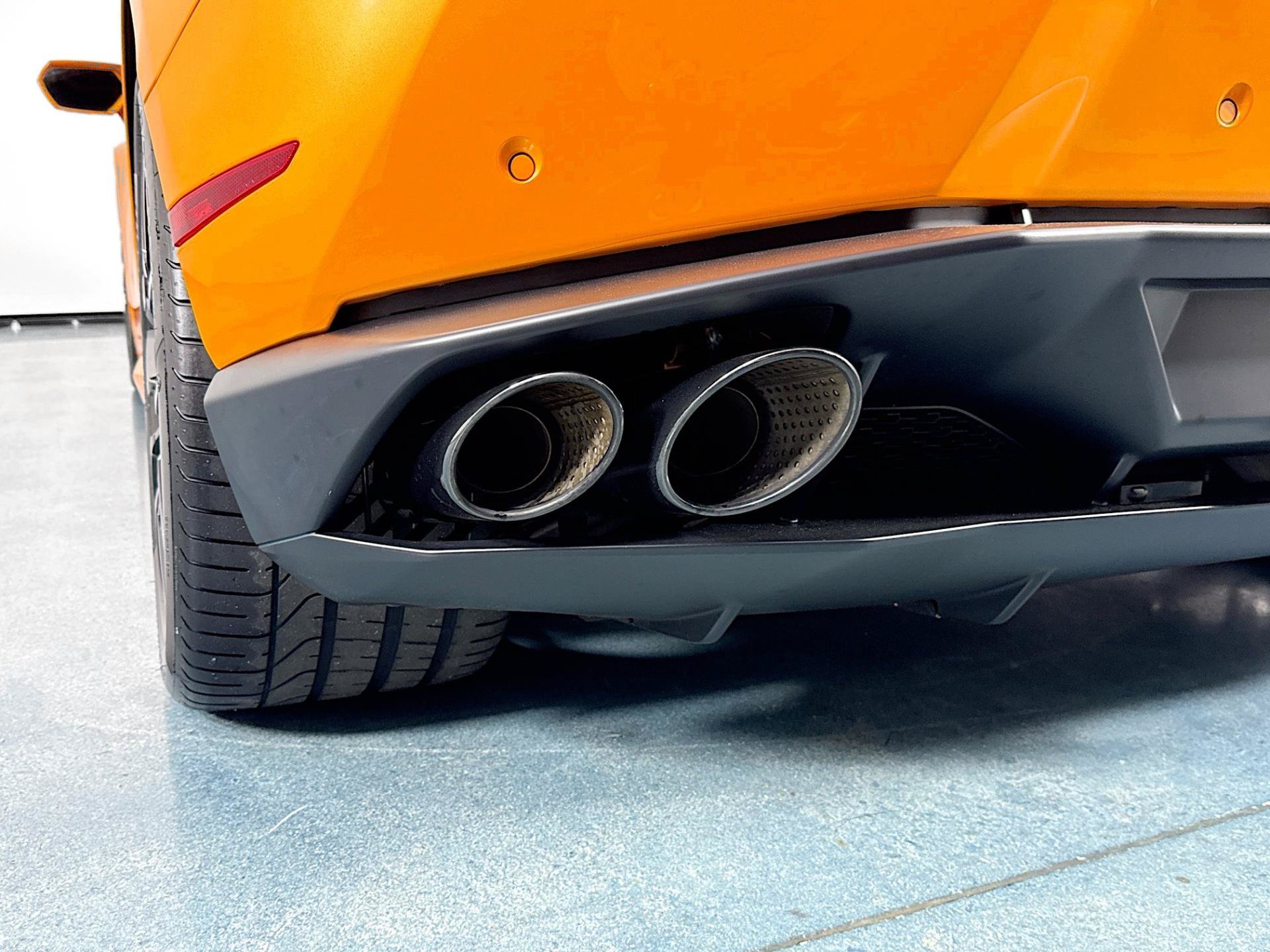 Used 2016 Lamborghini Huracan LP 610-4 AWD/4WD image 47