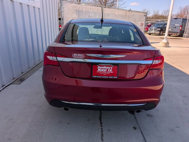 Used 2013 Chrysler 200 Limited image 24