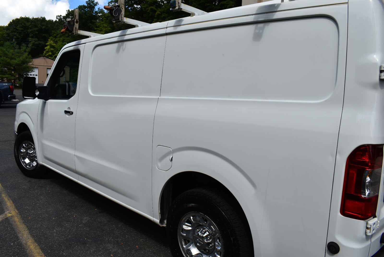 Used 2017 Nissan NV 3500 SL w/ Technology Package RWD image 46
