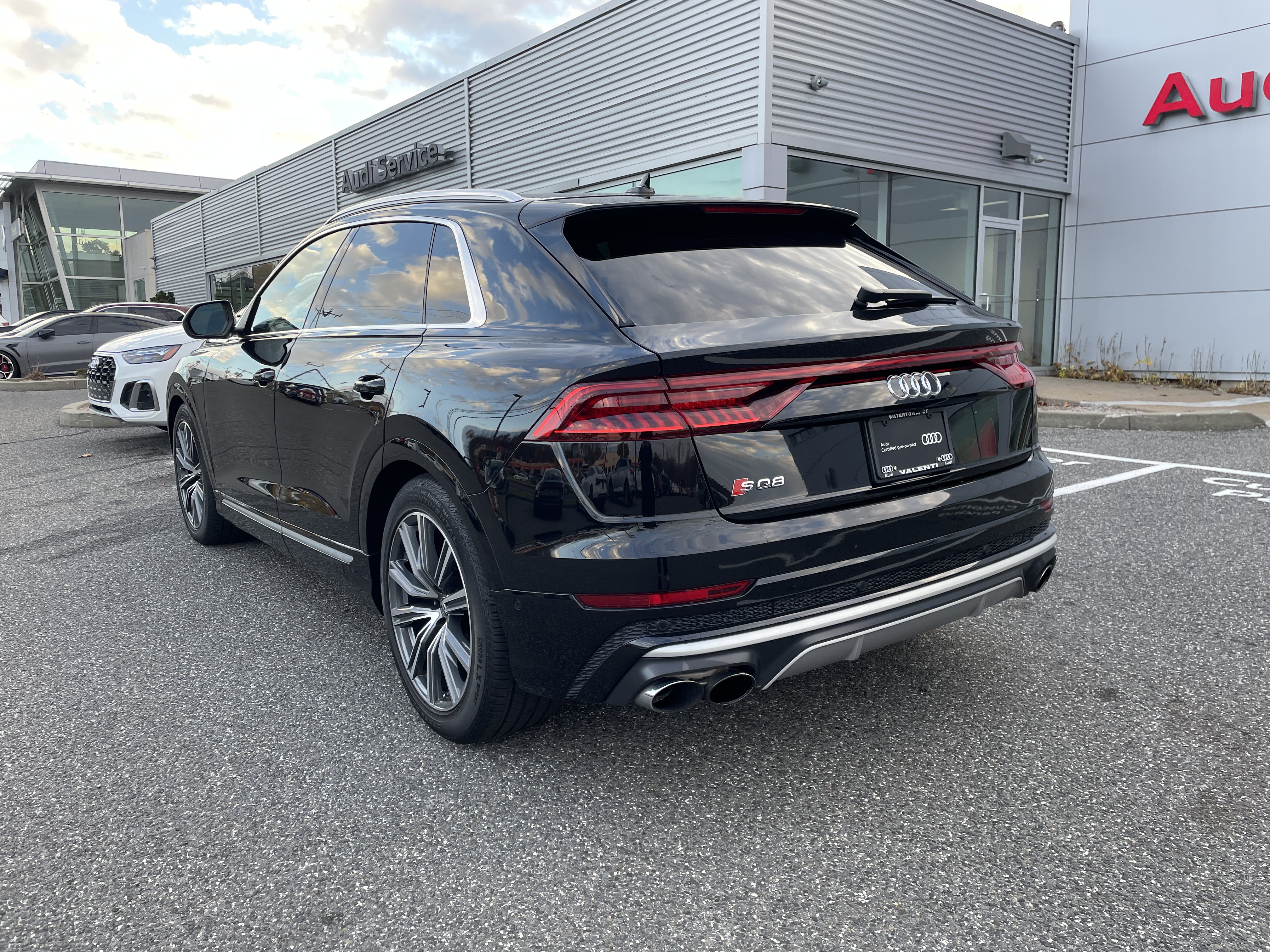 Certified 2023 Audi SQ8 Prestige AWD/4WD image 6