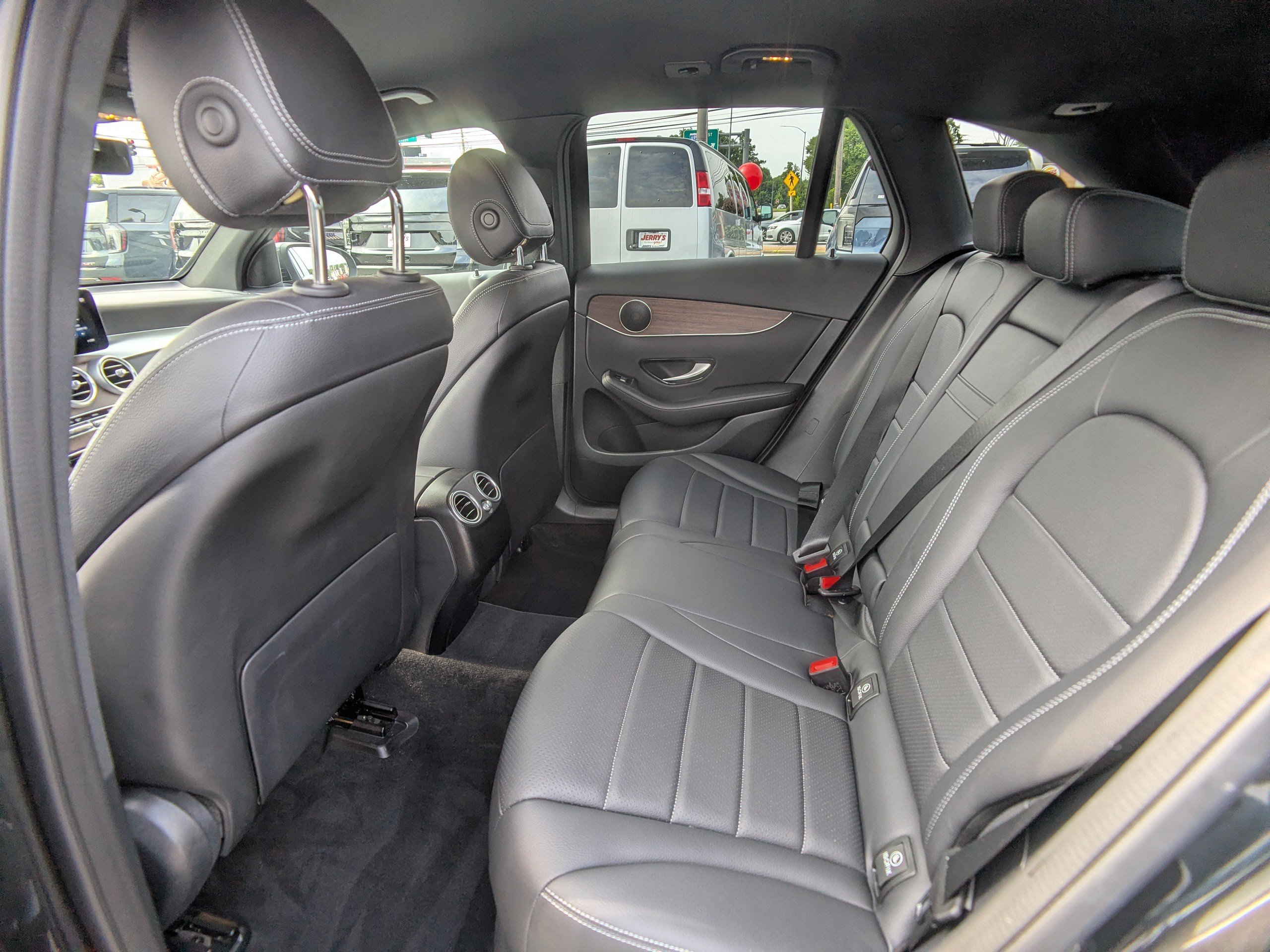 Used 2022 Mercedes-Benz GLC 300 4MATIC image 14