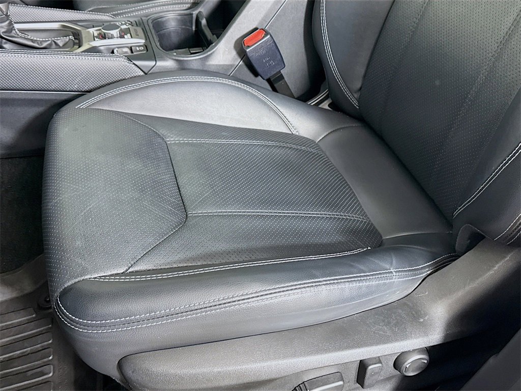 Used 2019 Subaru Forester Limited image 24