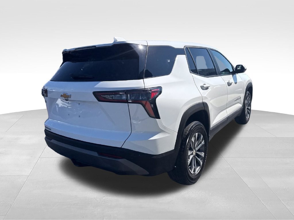 Used 2026 Chevrolet Equinox LT FWD image 6