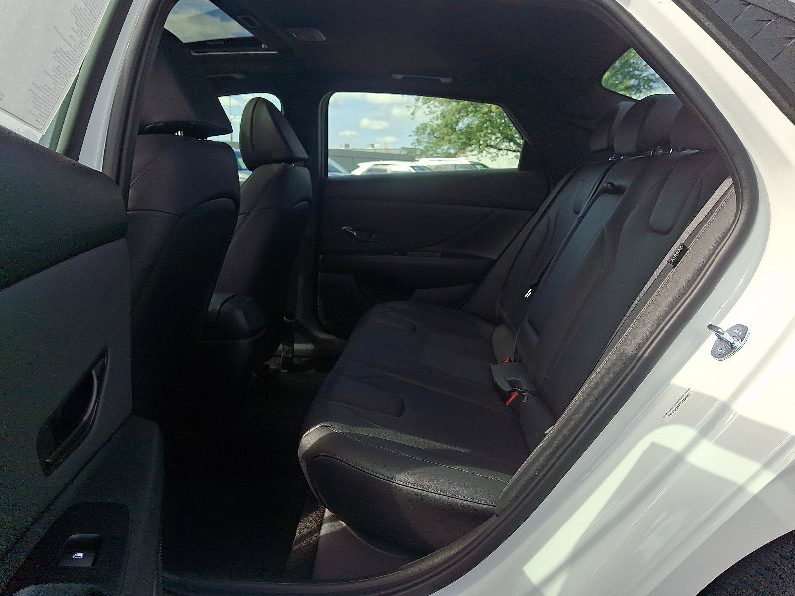 New 2026 Hyundai Elantra SEL Sport FWD image 6