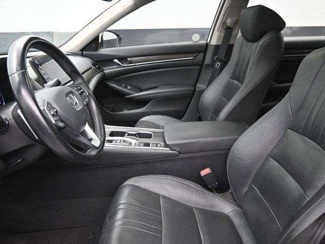 Used 2019 Honda Accord Touring image 16