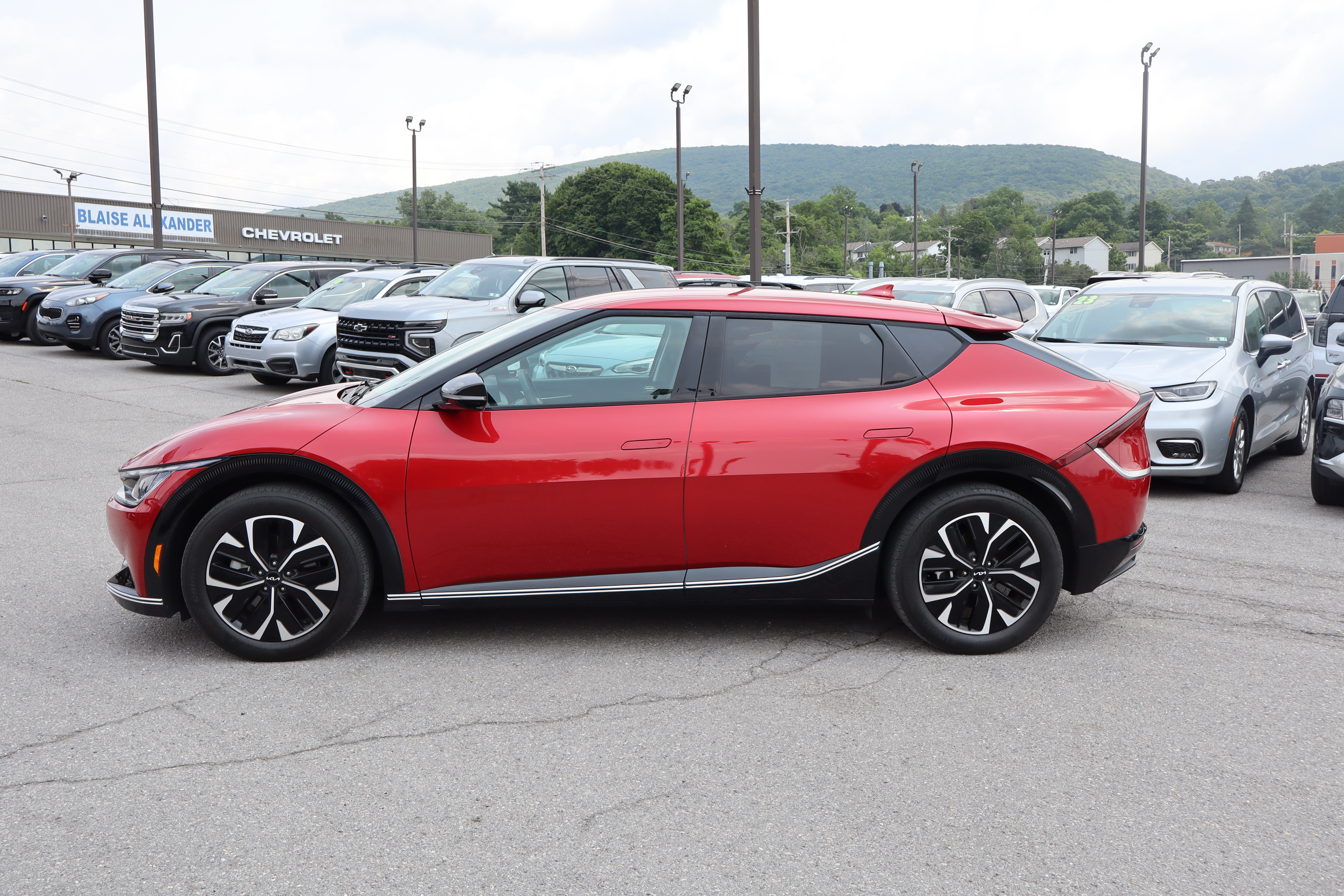 Used 2022 Kia EV6 Wind AWD/4WD image 6