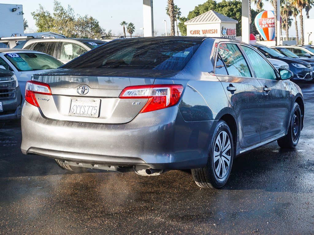 Used 2012 Toyota Camry LE image 7