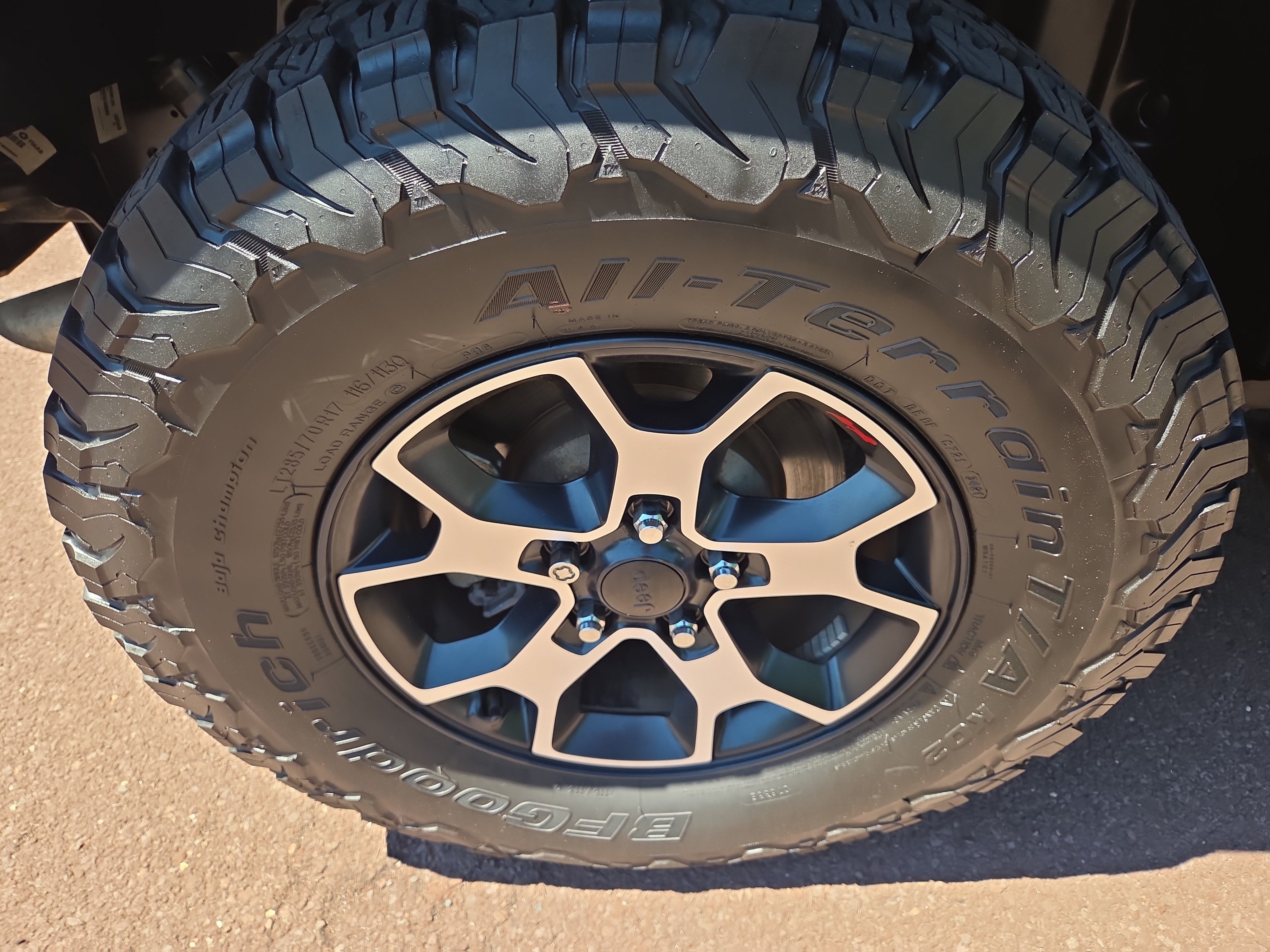 Used 2021 Jeep Wrangler Rubicon w/ Cold Weather Group AWD/4WD image 10