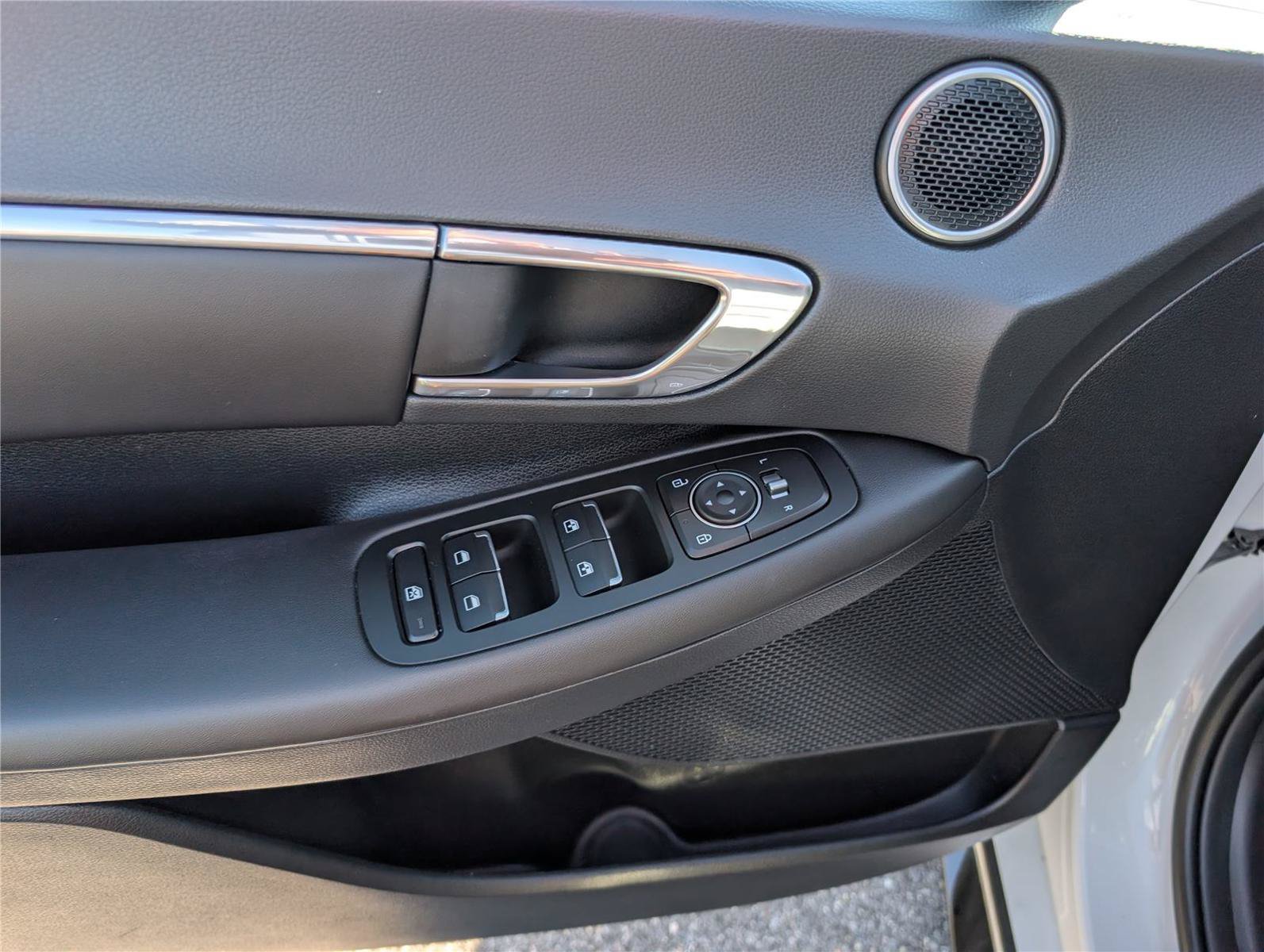 Used 2023 Hyundai Sonata SEL w/ Convenience Package FWD image 17
