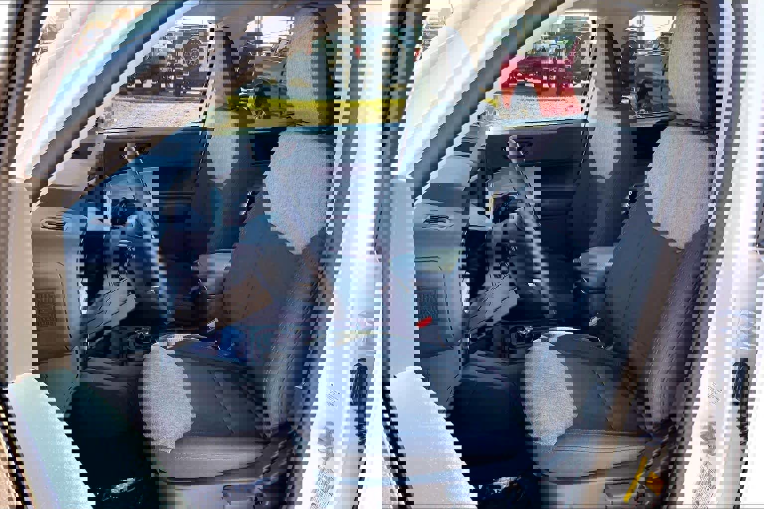 Used 2025 Ford Maverick XLT w/ Equipment Group 302A image 8