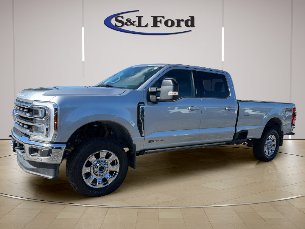 Certified 2024 Ford F250 Lariat w/ Lariat Ultimate Package AWD/4WD image 2