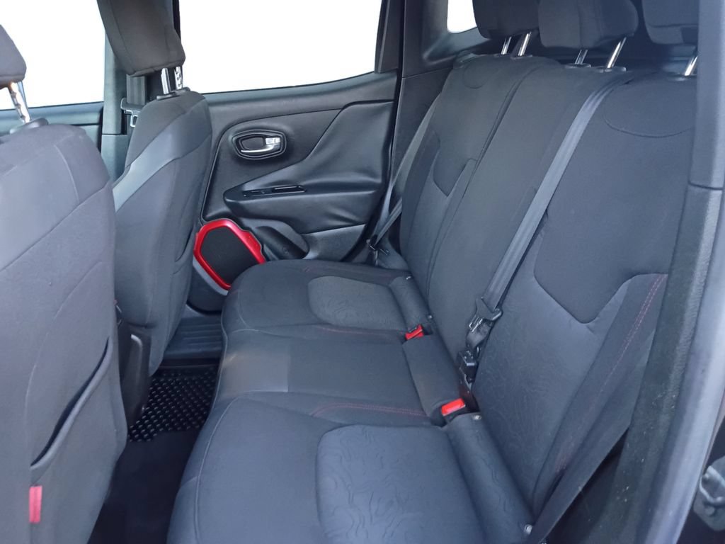 Used 2016 Jeep Renegade Trailhawk AWD/4WD image 22