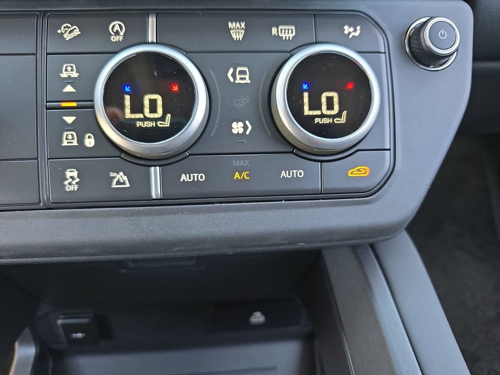 New 2026 Land Rover Defender 110 Trophy Edition AWD/4WD image 24