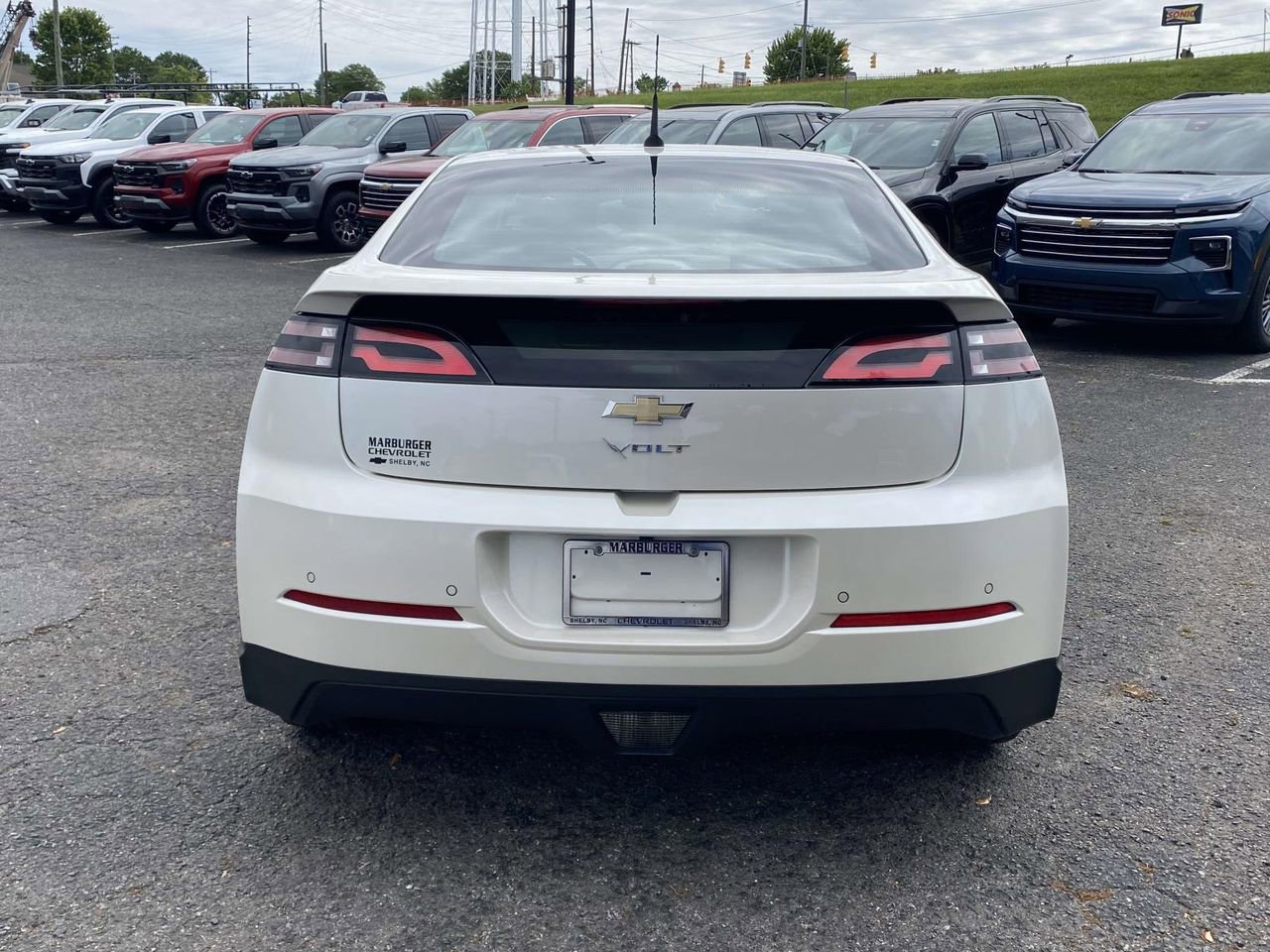 Used 2013 Chevrolet Volt Premium w/ Premium Trim Package FWD image 5