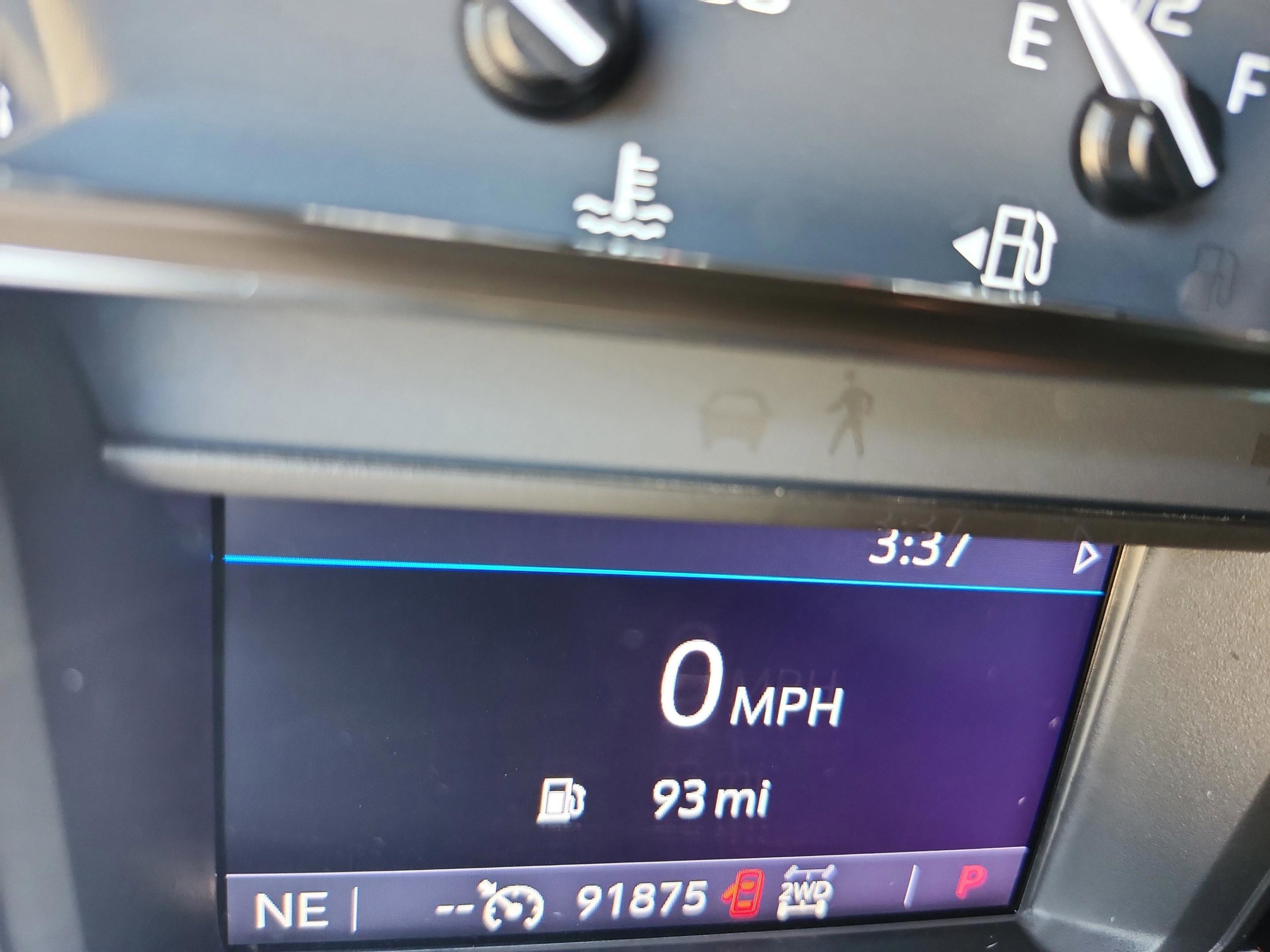 Used 2021 GMC Sierra 1500 SLT w/ SLT Premium Package AWD/4WD image 28