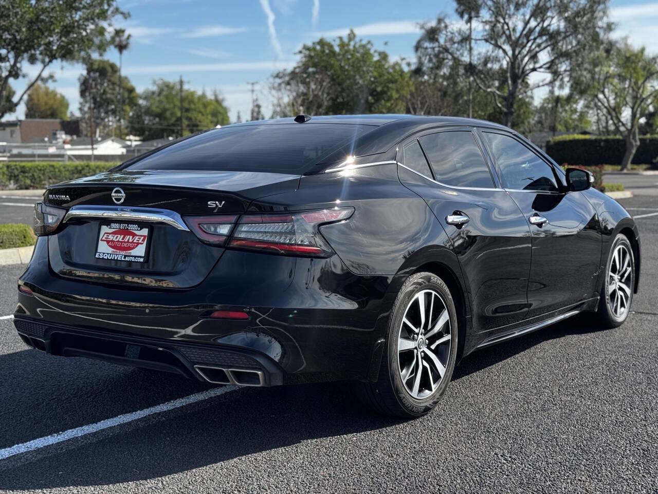 Used 2021 Nissan Maxima 3.5 SV w/ Floor Mat Group image 2