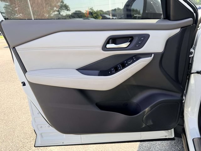 Certified 2023 Nissan Rogue SL w/ SL Premium Package AWD/4WD image 14