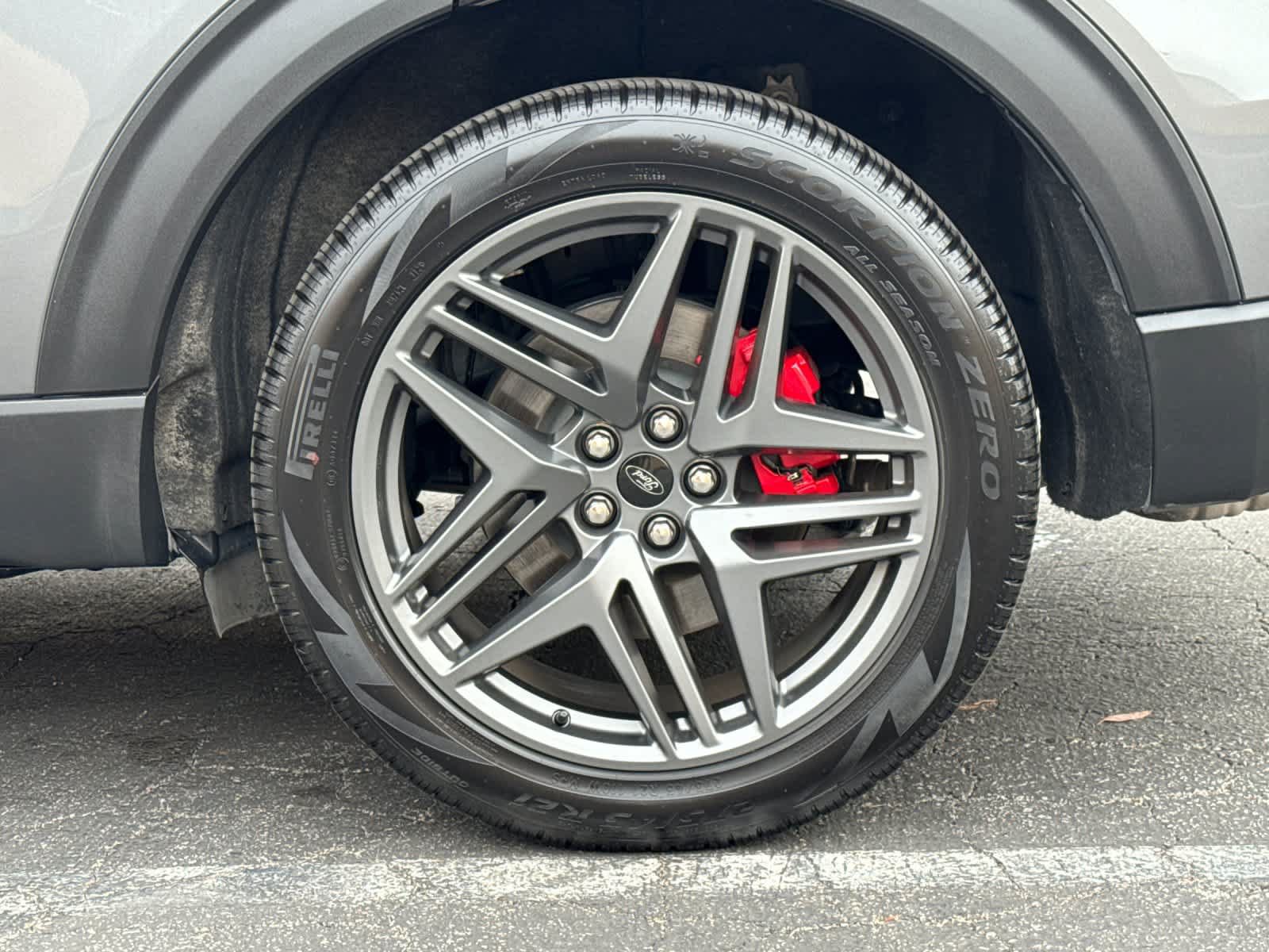 Certified 2026 Ford Explorer ST-Line w/ ST-Line Street Pack RWD image 27