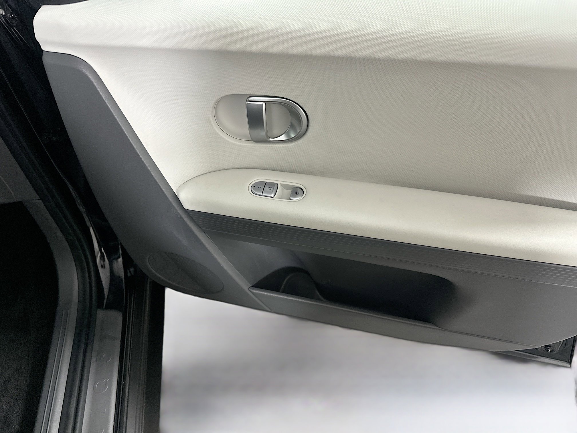 Used 2024 Hyundai Ioniq 5 SEL RWD image 31