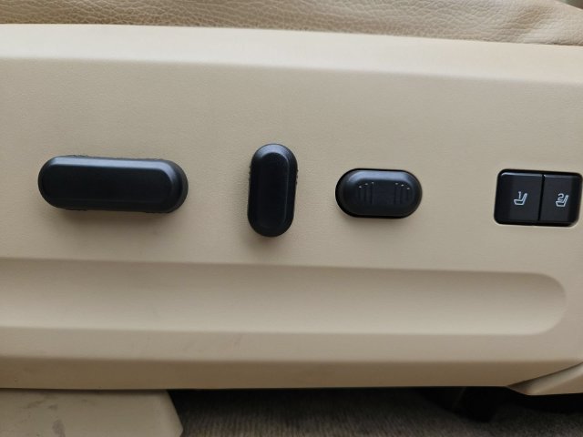 Used 2013 Ford Expedition XLT RWD image 22
