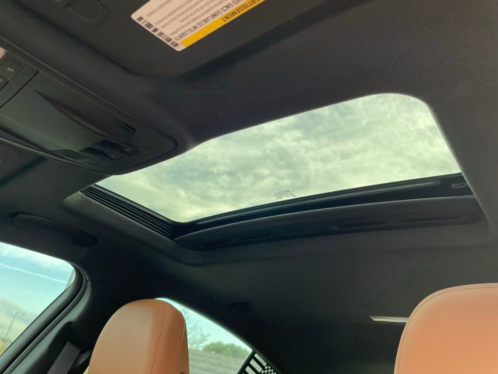 Used 2017 Chevrolet Cruze Premier image 26