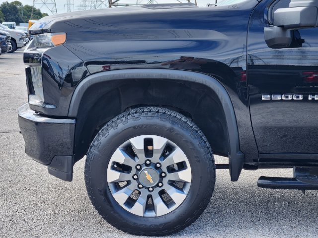 Used 2022 Chevrolet Silverado 2500 Custom w/ Custom Value Package AWD/4WD image 8