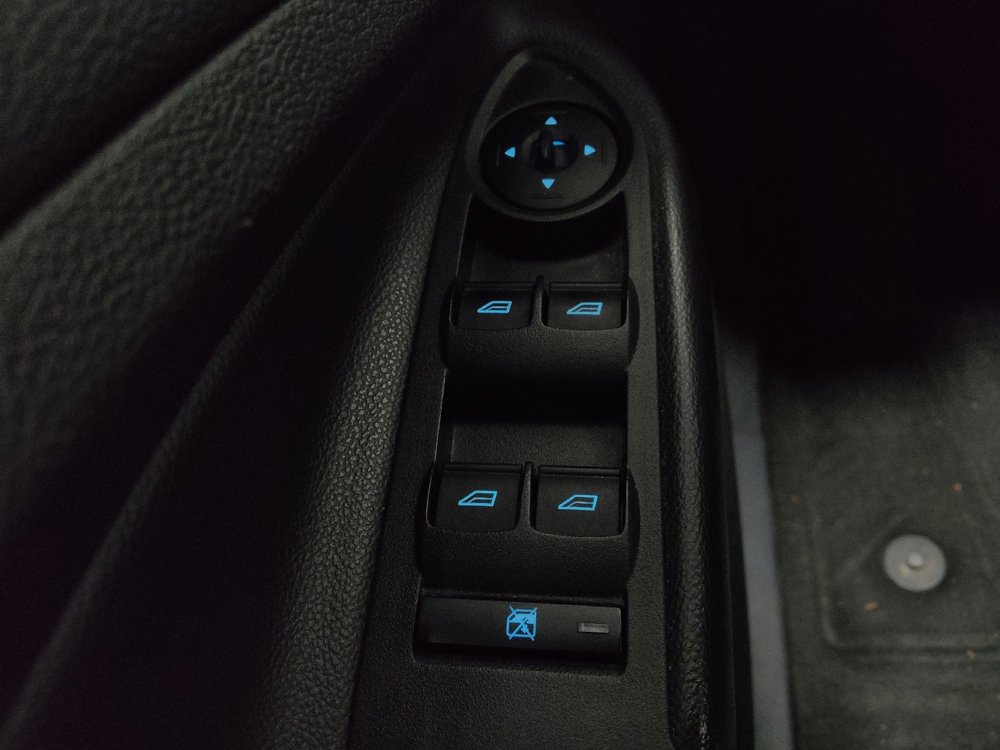 Used 2016 Ford Escape SE w/ Equipment Group 201A image 27