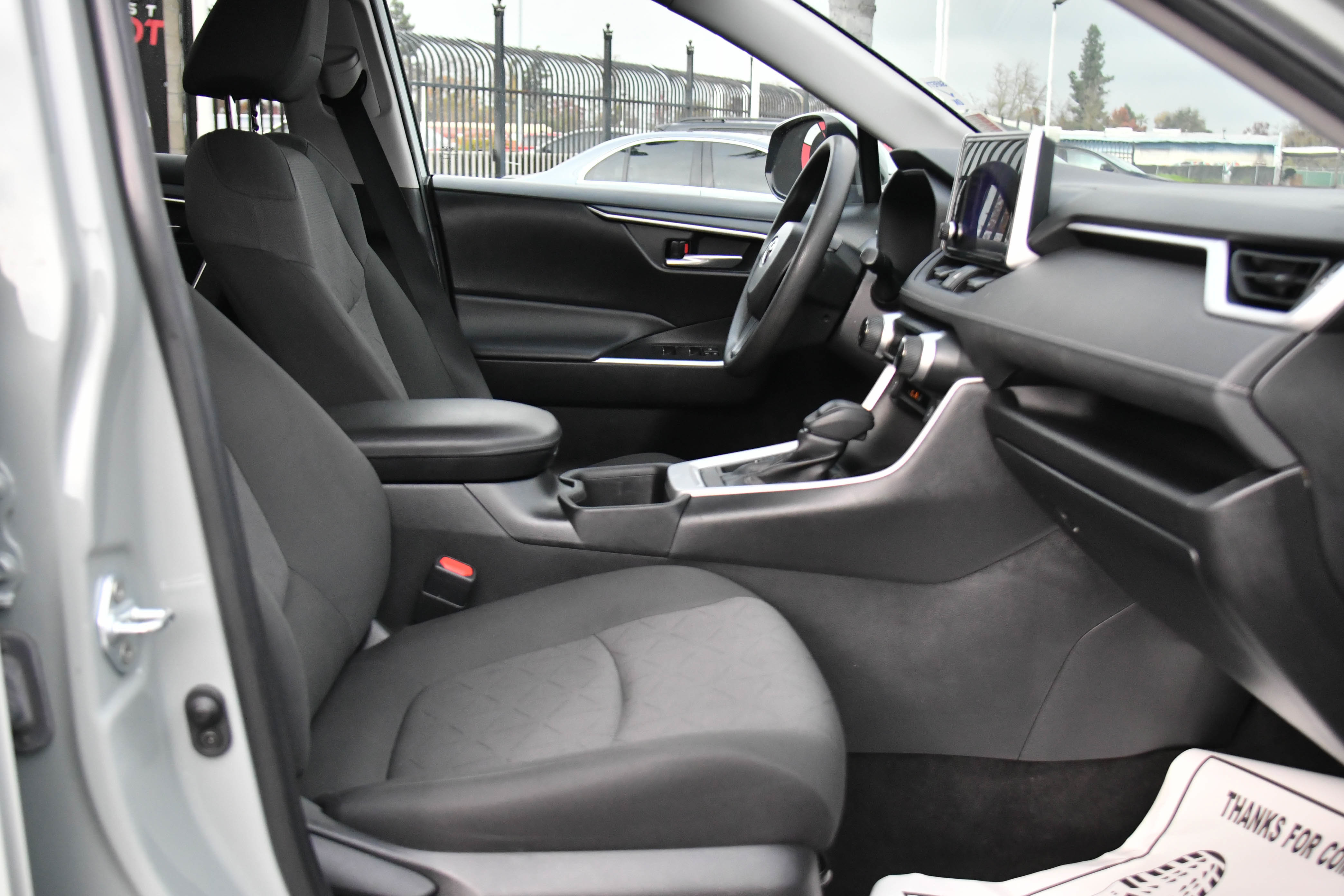 Used 2023 Toyota RAV4 XLE image 45