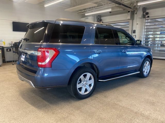 Used 2019 Ford Expedition XLT w/ Equipment Group 202A AWD/4WD image 5