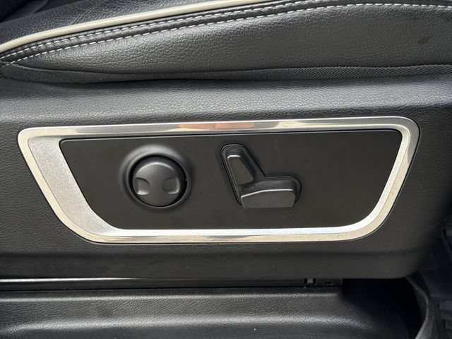 Used 2022 RAM 1500 Laramie AWD/4WD image 30