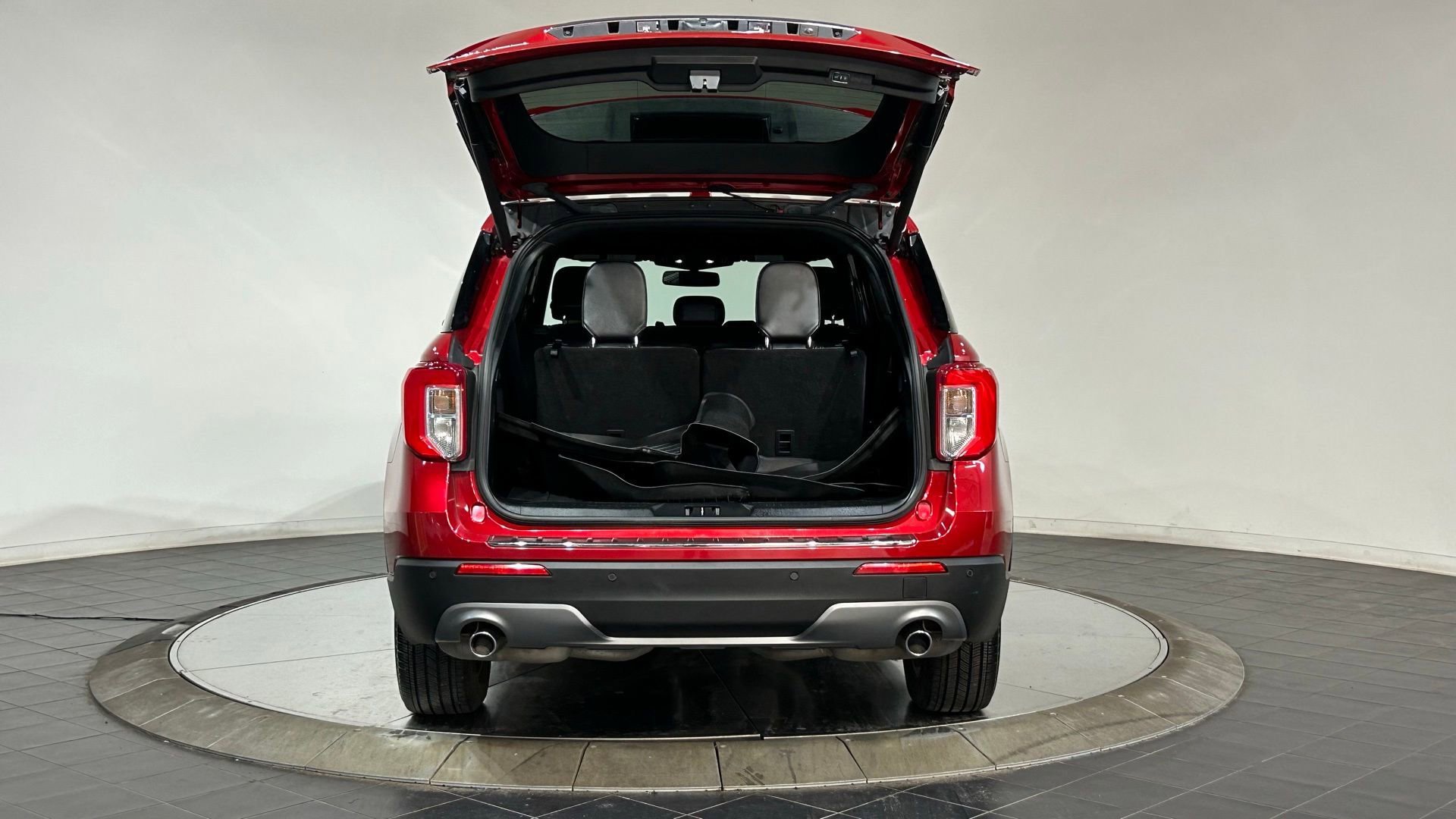 Used 2020 Ford Explorer Limited AWD/4WD image 36