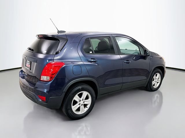 Used 2019 Chevrolet Trax LS w/ Tint and Cruise Package FWD image 9