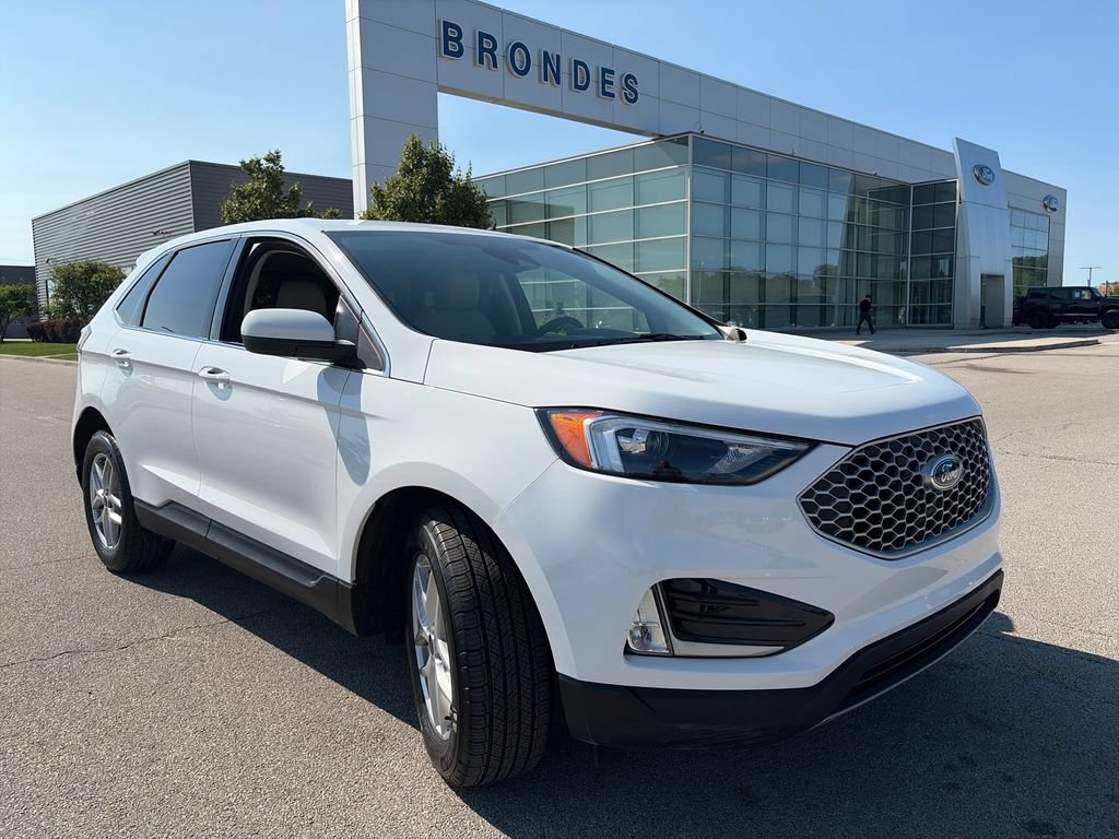Used 2023 Ford Edge SEL w/ Convenience Package