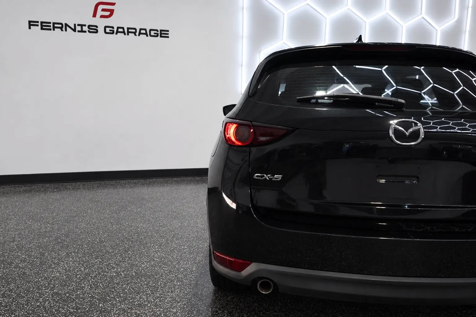 Used 2018 MAZDA CX-5 Sport w/ I-ACTIVSENSE Package FWD image 11