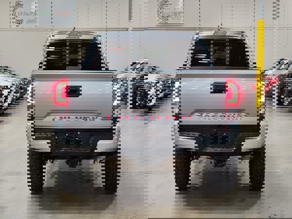 Used 2021 Toyota Tacoma SR image 10