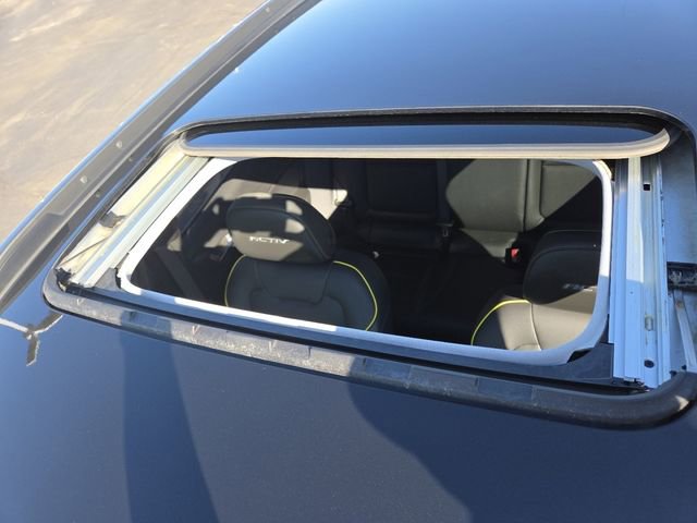 Certified 2024 Chevrolet Trax ACTIV w/ Sunroof Package image 3