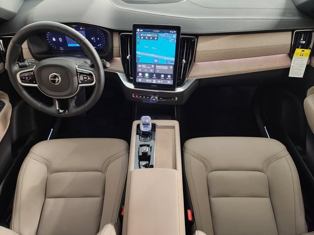 Used 2026 Volvo XC90 B6 Plus w/ Protection Package Premier AWD/4WD image 4