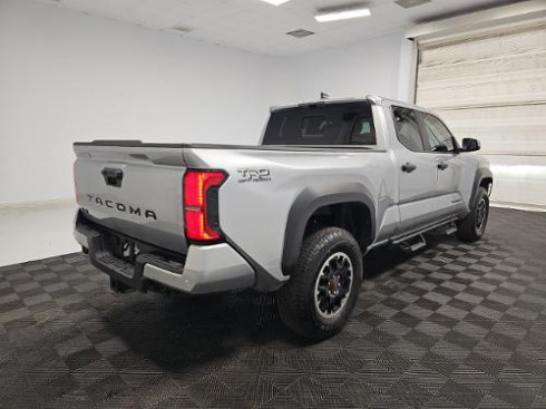 Used 2025 Toyota Tacoma TRD Off-Road w/ TRD Off Road Upgrade Package AWD/4WD image 3