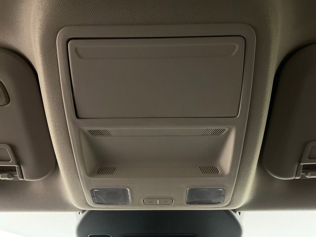 Used 2020 Ford Escape Titanium image 20