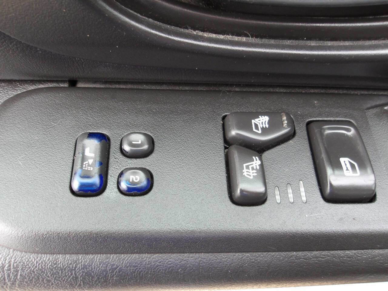 Used 2007 GMC Envoy SLT image 18