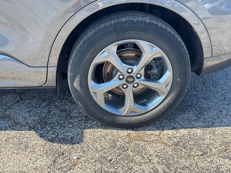 Used 2023 Ford Escape ST-Line w/ Tech Pack #1 AWD/4WD image 11