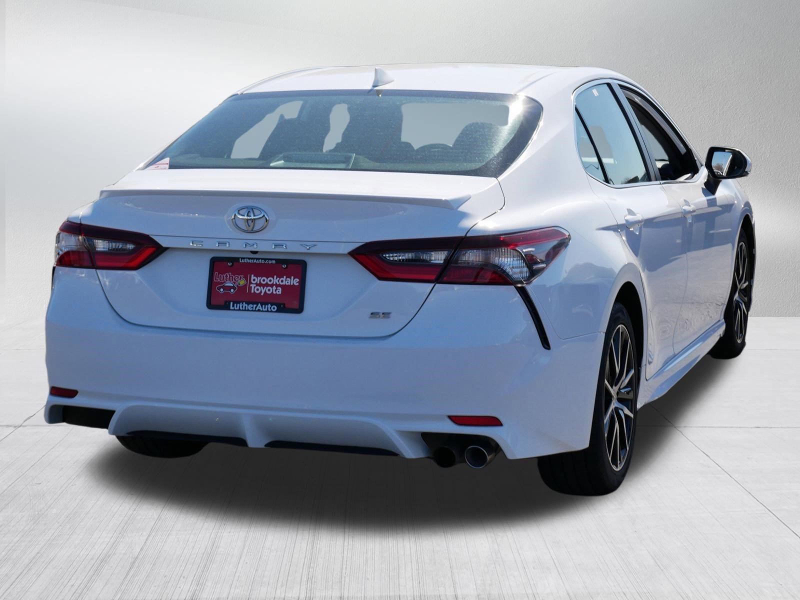 Certified 2023 Toyota Camry SE FWD image 6