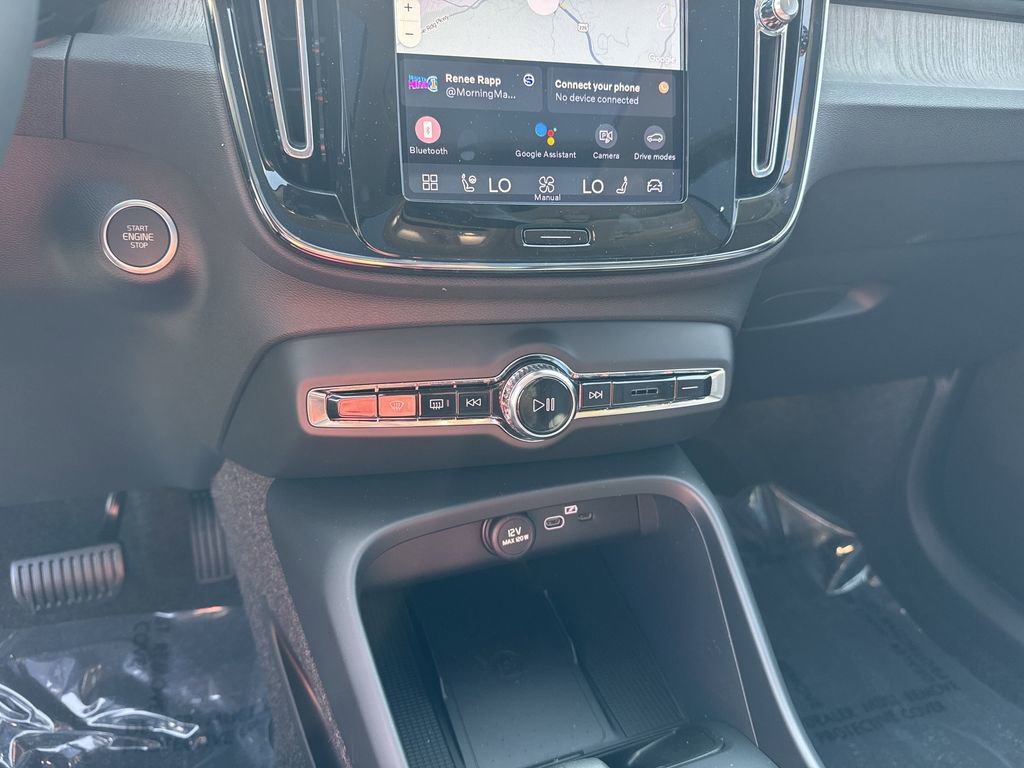 New 2026 Volvo XC40 B5 Core w/ Protection Package Premier image 25
