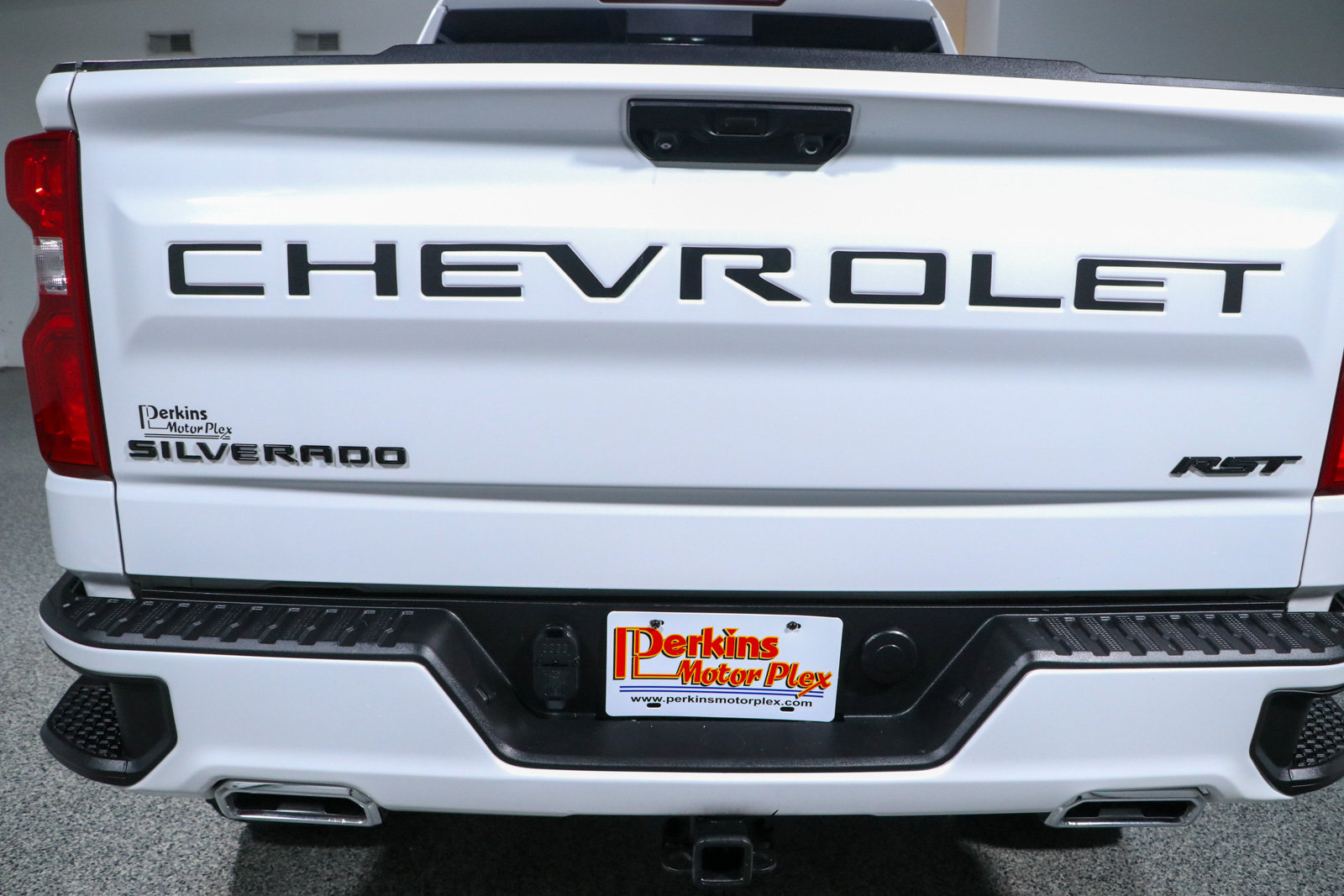 Used 2024 Chevrolet Silverado 1500 RST w/ Convenience Package II AWD/4WD image 9