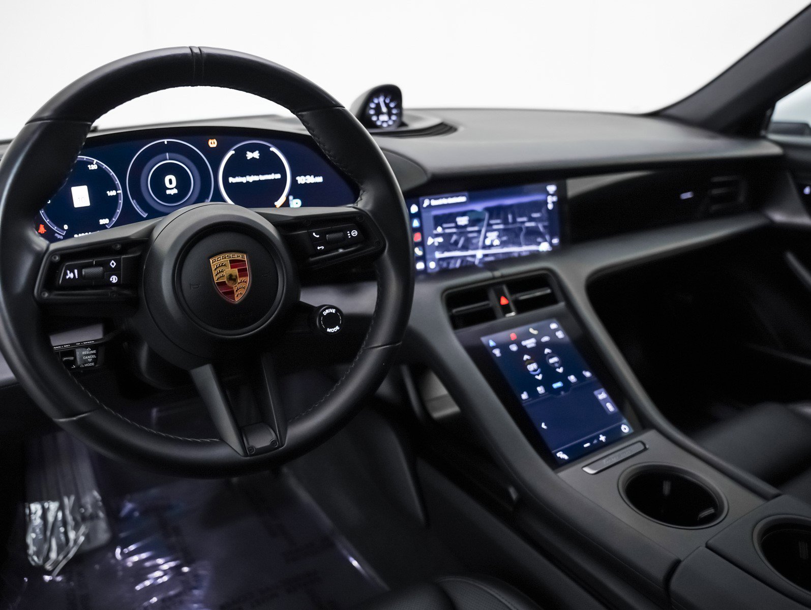 Certified 2021 Porsche Taycan 4S w/ Premium Package image 4