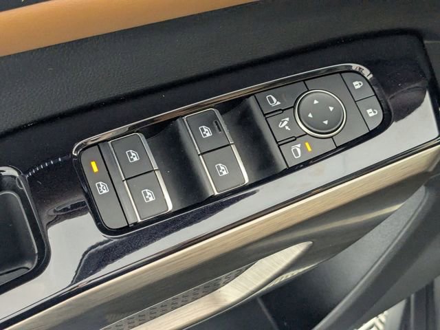 Used 2022 Nissan Pathfinder Platinum w/ Cargo Package image 12